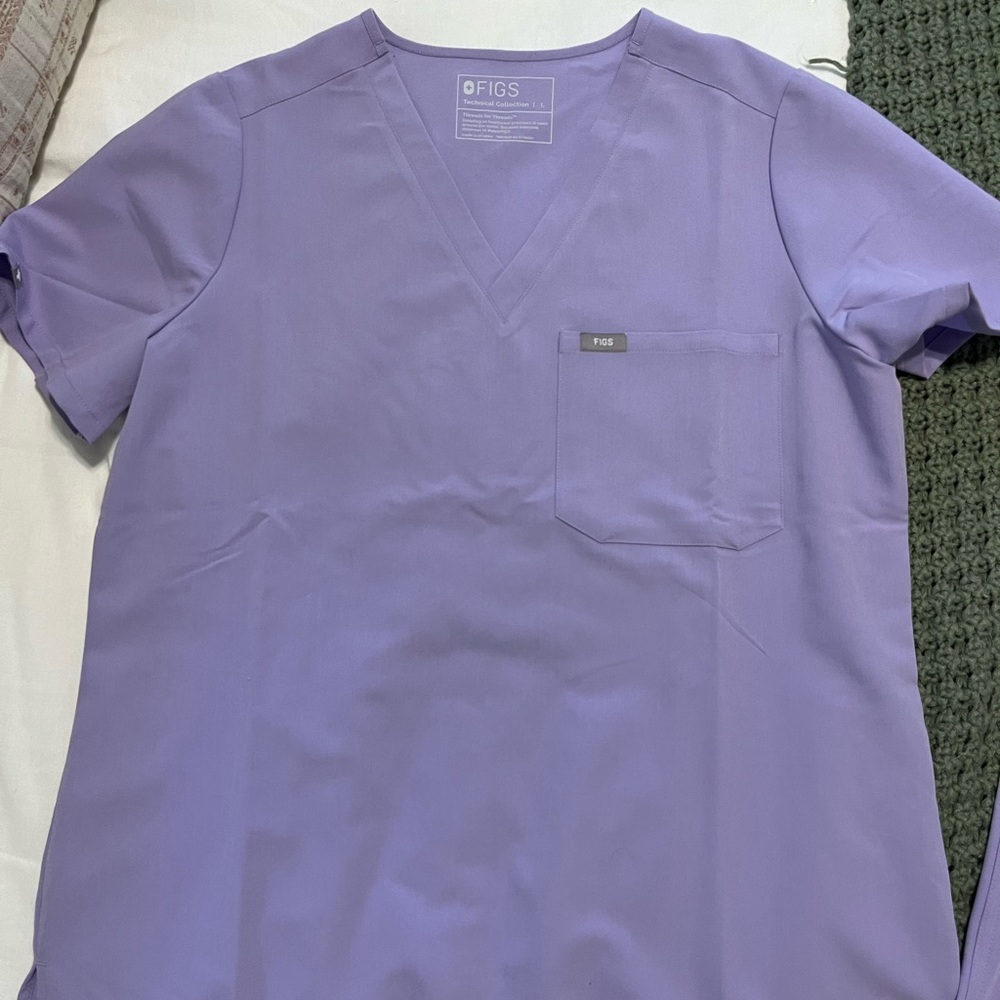 Figs Lavender Dew Catarina and Kade Set